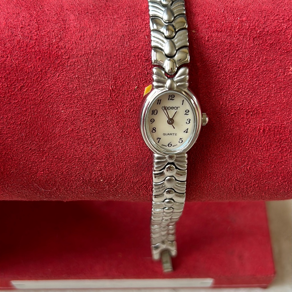 Appear Women Quartz Watch